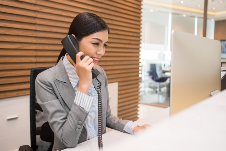 Attentive front desk agent